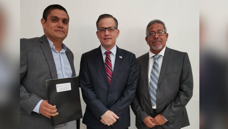 Crece el relevo generacional, SENACYT otorga becas a Investigadores agropecuarios