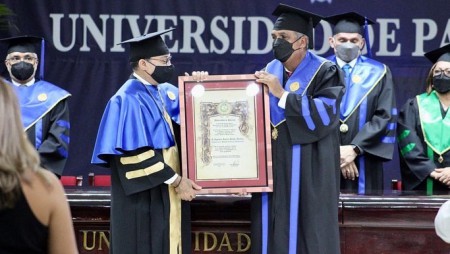 DOCTORADO HONORIS CAUSA PARA EL INGENIERO ROMÁN GORDÓN MENDOZA.