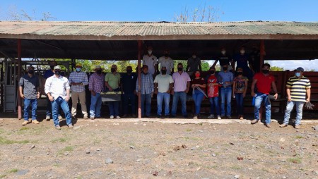 CAPACITACIÓN EN TÉCNICAS DE REPRODUCCIÓN BOVINA