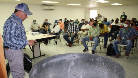 CAPACITACIÓN EN MANEJO DE ENSILADO PARA ALIMENTACIÓN ANIMAL