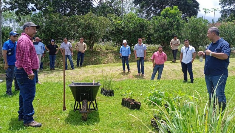 DÍA DE CAMPO PARA CONOCER LA IMPORTANCIA DEL MANEJO DEL SUELO Y CONSERVACIÓN DEL SUELO Y DE LOS RECURSOS HÍDRICOS