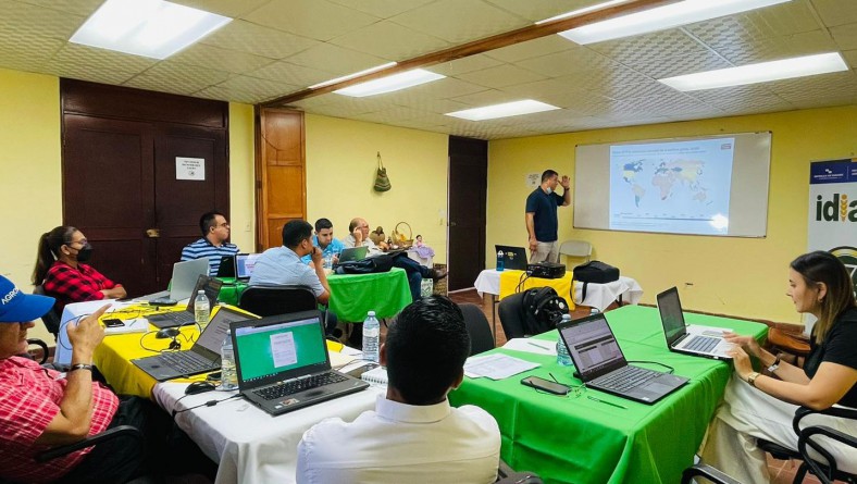 TALLER SOBRE CÁLCULO DE EMISIONES DE GASES DE EFECTO INVERNADERO Y CAPTURA DE CARBONO