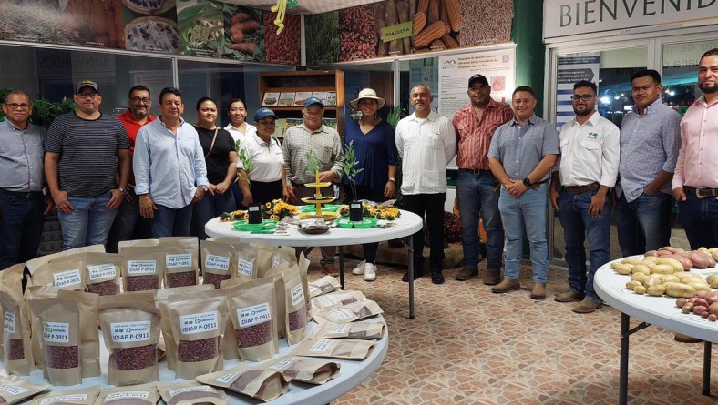 IDIAP PRESENTE EN FERIA INTERNACIONAL DE DAVID