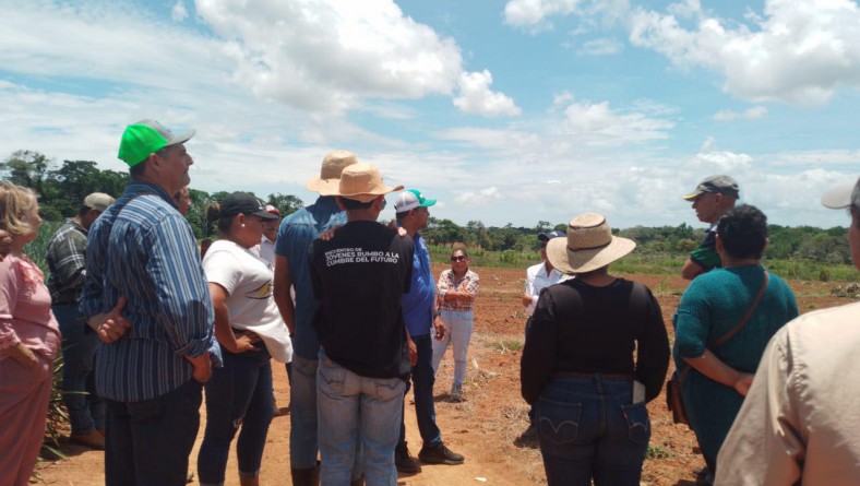 INTERCAMBIO DE CONOCIMIENTOS PARA EL MANEJO SOSTENIBLE DEL SUELO Y EL AGUA