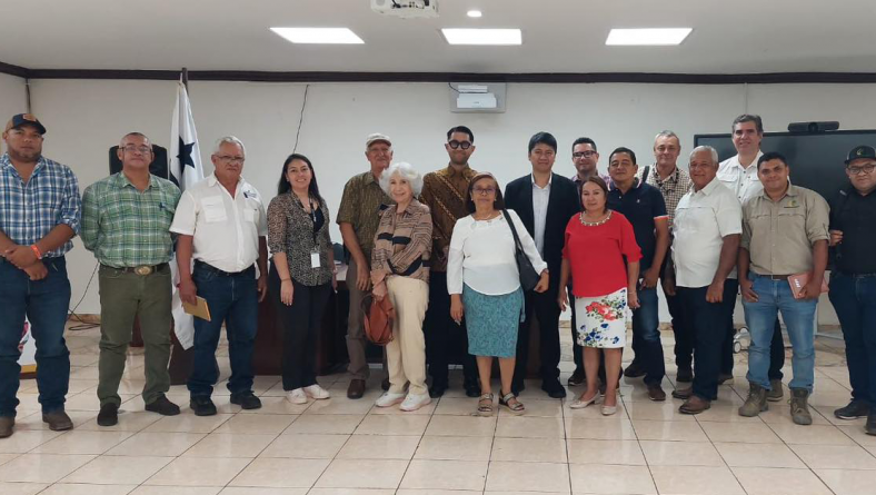 EMBAJADA DE INDONESIA MUESTRA INTERES EN FORTALECER EL DESARROLLO DE PLANTACIONES DE PALMA ACEITERA