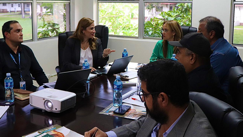 IDIAP Y ACP INTERCAMBIAN INFORMACION Y FORTALECEN VÍNCULOS