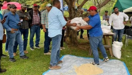 IDIAP PARTICIPÓ DEL DÍA DE CAMPO «ALTERNATIVAS EFICIENTES PARA UNA GANADERÍA SOSTENIBLE»