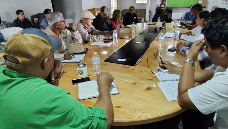 DIRECTIVOS DE IDIAP EN REUNIÓN DE TRABAJO CON LA ORGANIZACIÓN CHIRICANA ACPTA