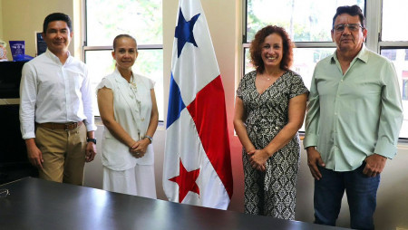 RECIBIMIENTO DE LA DRA. MARÍA JESÚS ALCALDE – REALIZARÁ PASANTÍA POR UNIV. SEVILLA, ESPAÑA