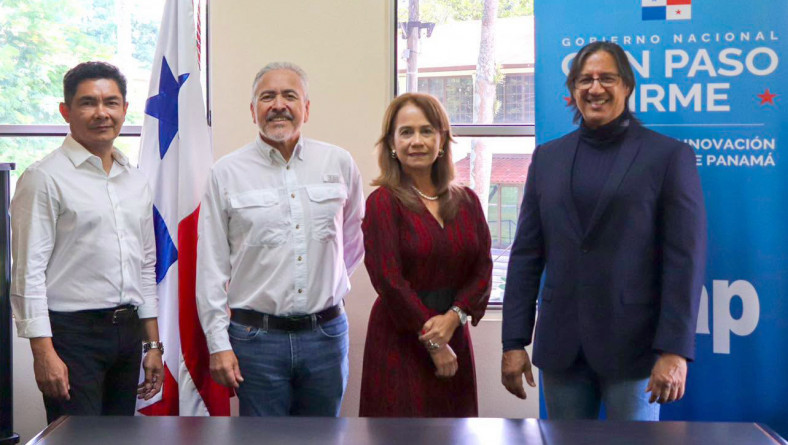 DIRECTORA GENERAL DEL IDIAP RECIBE AL RECTOR DE LA UNIV. INTERAMERICANA DE PUERTO RICO