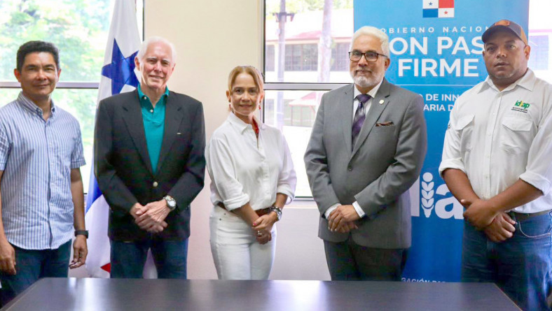 IDIAP EXPLORA OPORTUNIDADES DE COOPERACIÓN CON LA UNIVERSIDAD INTERNACIONAL DE PUERTO RICO