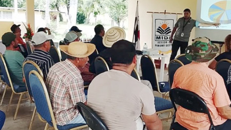 CAPACITAN SOBRE MANEJO, CONSERVACIÓN Y REGENERACIÓN DE SUELOS EN SISTEMAS GANADEROS